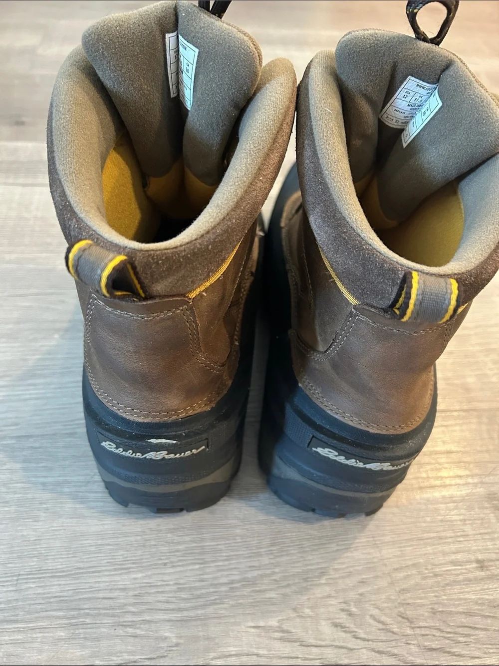 EDDIE BAUER| Men’s waterproof Hiking Boots